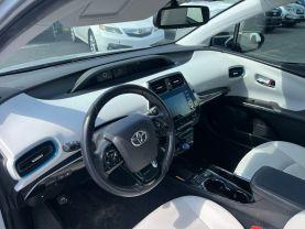 Toyota Prius - Thumbnail 11