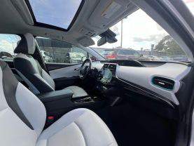 Toyota Prius - Thumbnail 19