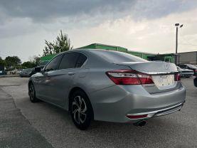 Honda Accord - Thumbnail 6