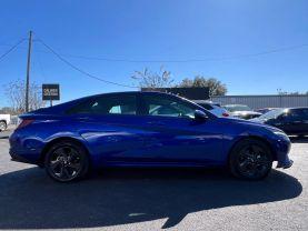 Hyundai Elantra - Thumbnail 9