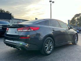 Kia Optima - Thumbnail 8