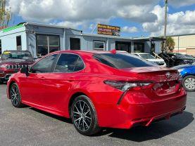 Toyota Camry - Thumbnail 6