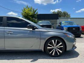 Nissan Altima - Thumbnail 17