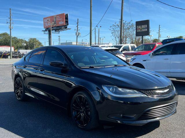 Chrysler 200 - View 1