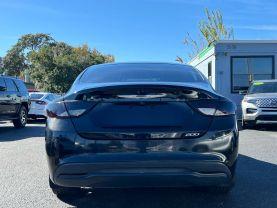 Chrysler 200 - Thumbnail 7