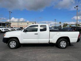 Toyota Tacoma Access Cab - Thumbnail 5