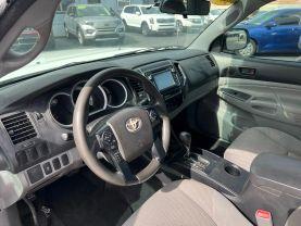 Toyota Tacoma Access Cab - Thumbnail 10