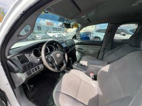 Toyota Tacoma Access Cab - Thumbnail 9