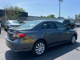 Toyota Corolla - Thumbnail 8