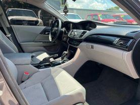 Honda Accord - Thumbnail 14