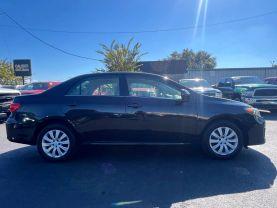 Toyota Corolla - Thumbnail 9