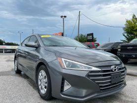 Hyundai Elantra - Thumbnail 2