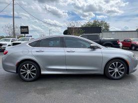 Chrysler 200 - Thumbnail 8