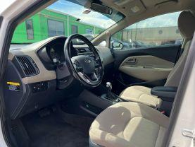 Kia Rio - Thumbnail 10