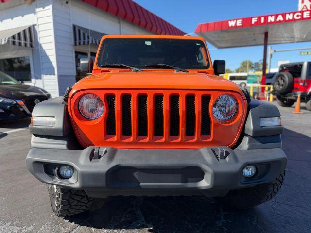 JEEP WRANGLER UNLIMITED - Thumbnail 2