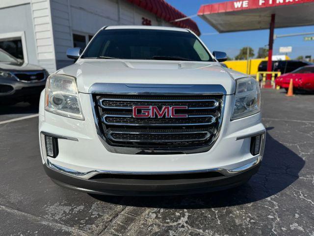 GMC TERRAIN - Thumbnail 2