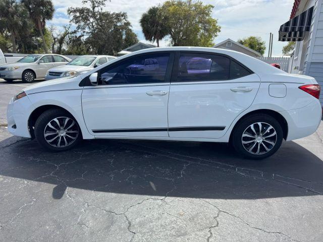 TOYOTA COROLLA - Thumbnail 4