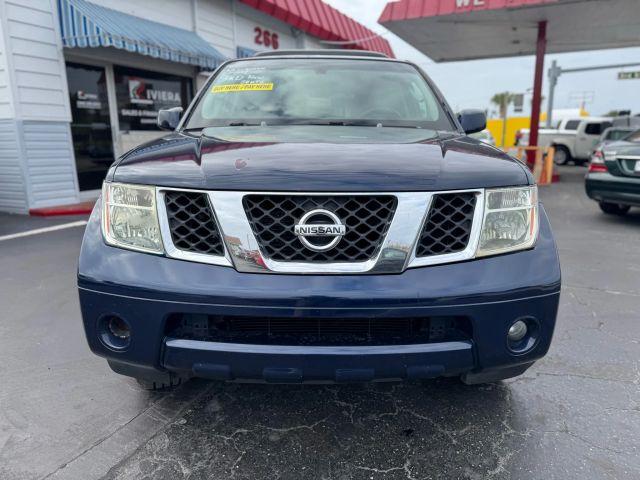 NISSAN PATHFINDER - Thumbnail 2