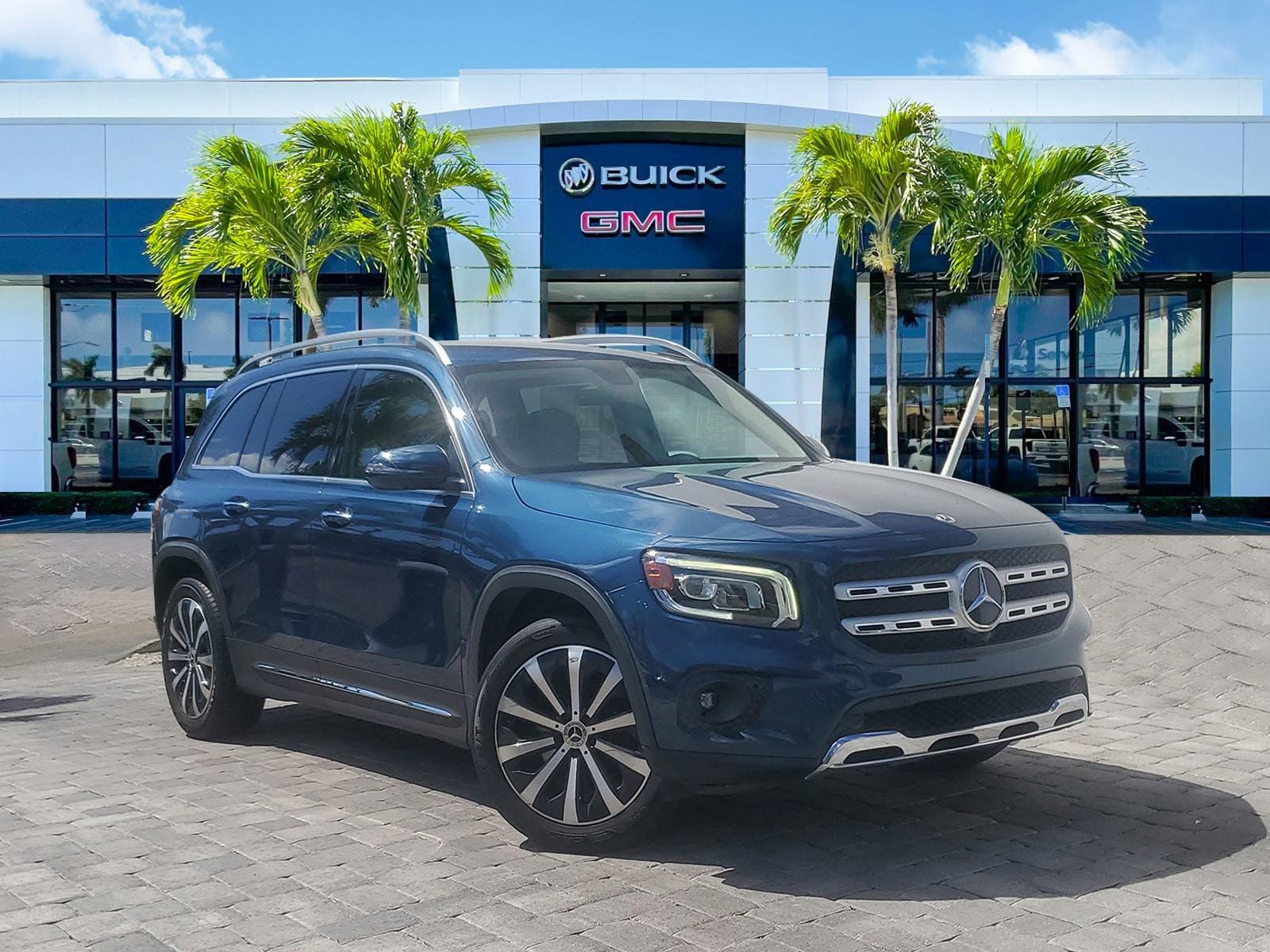 Mercedes-Benz GLB - View 1