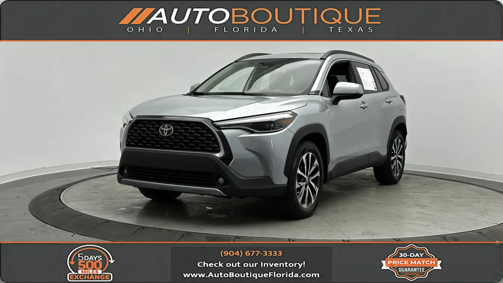 Toyota Corolla Cross Xle - Thumbnail 2