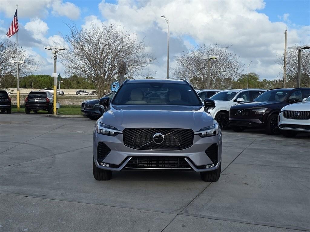 Volvo Xc60 - Thumbnail 10