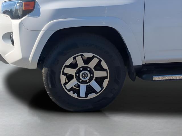 Toyota 4Runner 4X4 Trd Off-Road V6 - Thumbnail 19