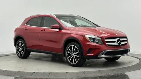 Mercedes-Benz Gla 250 - Thumbnail 4