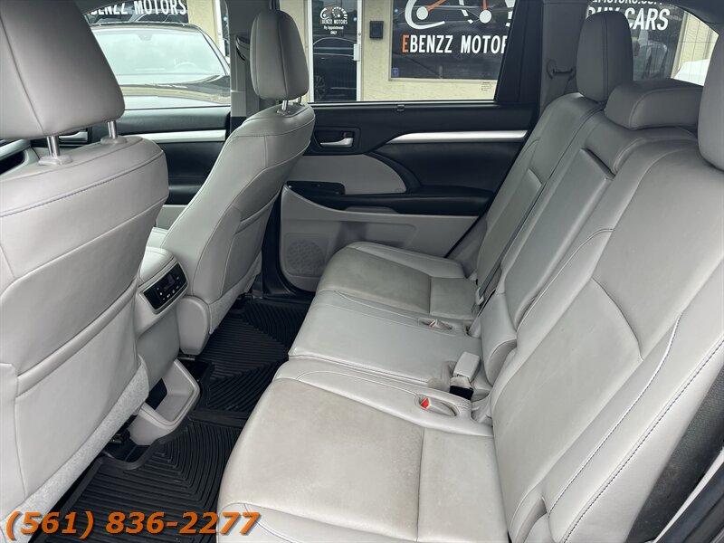 Toyota Highlander Hybrid Xle - Thumbnail 17