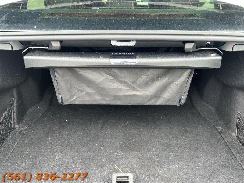 Mercedes-Benz C 300 - Thumbnail 16