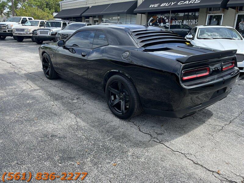 Dodge Challenger Srt Hellcat - Thumbnail 6