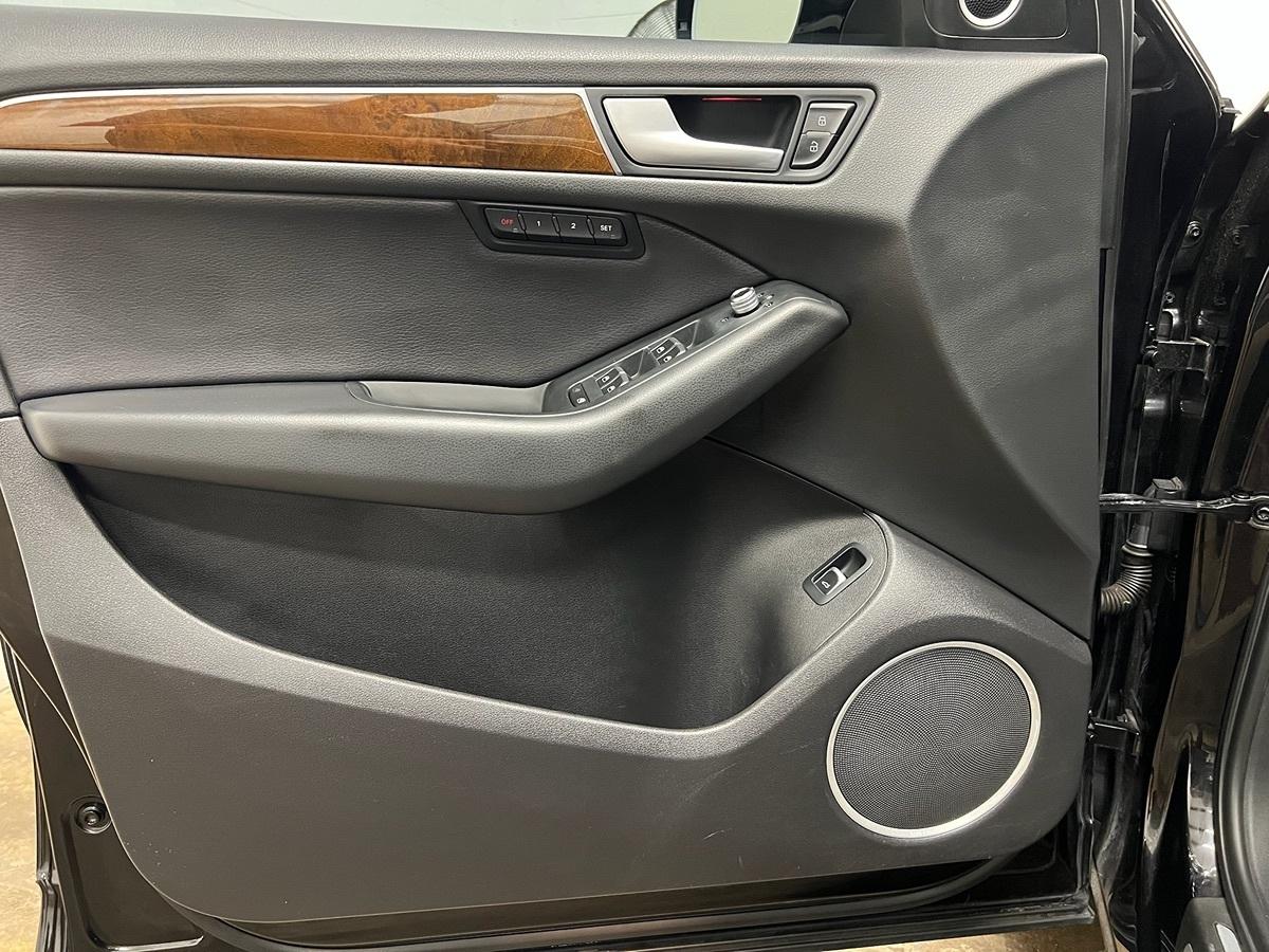 Audi Q5 Premium Plus - Thumbnail 15