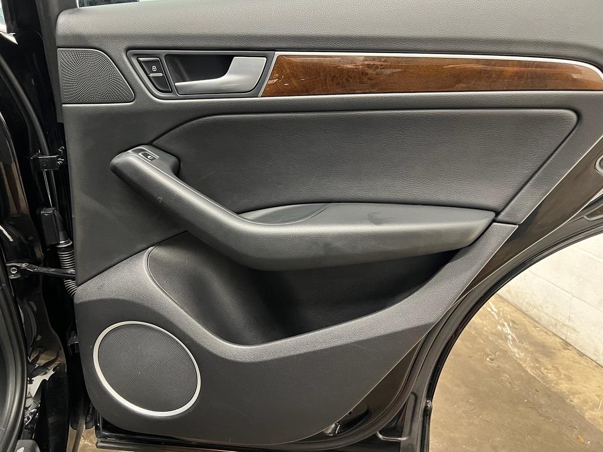 Audi Q5 Premium Plus - Thumbnail 18