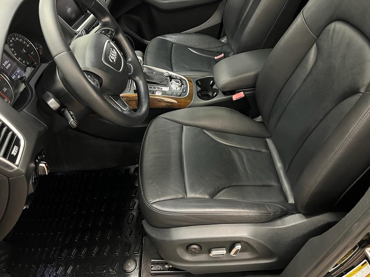 Audi Q5 Premium Plus - Thumbnail 11