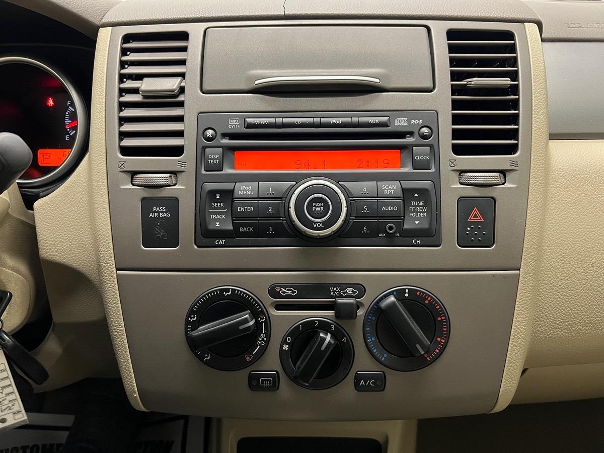 Nissan Versa S - Thumbnail 18