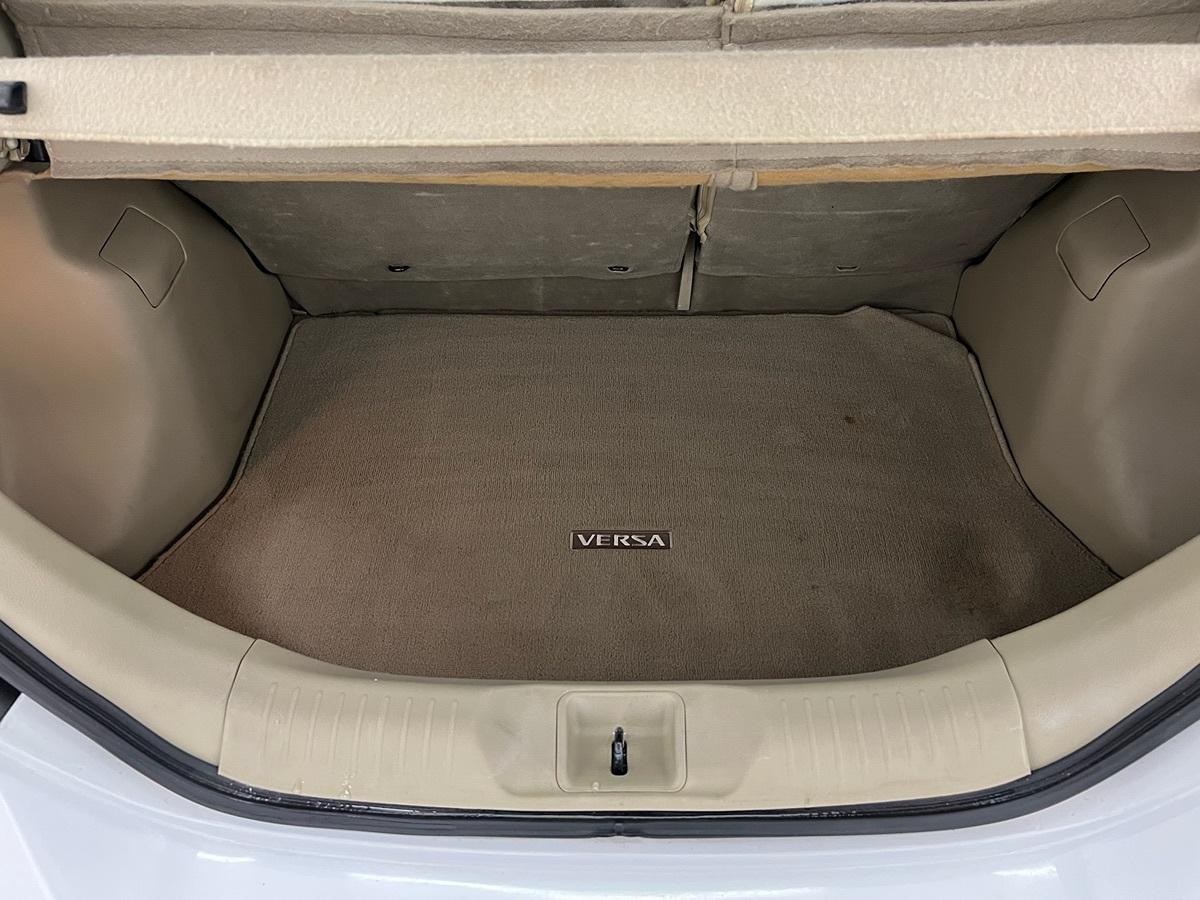 Nissan Versa S - Thumbnail 15