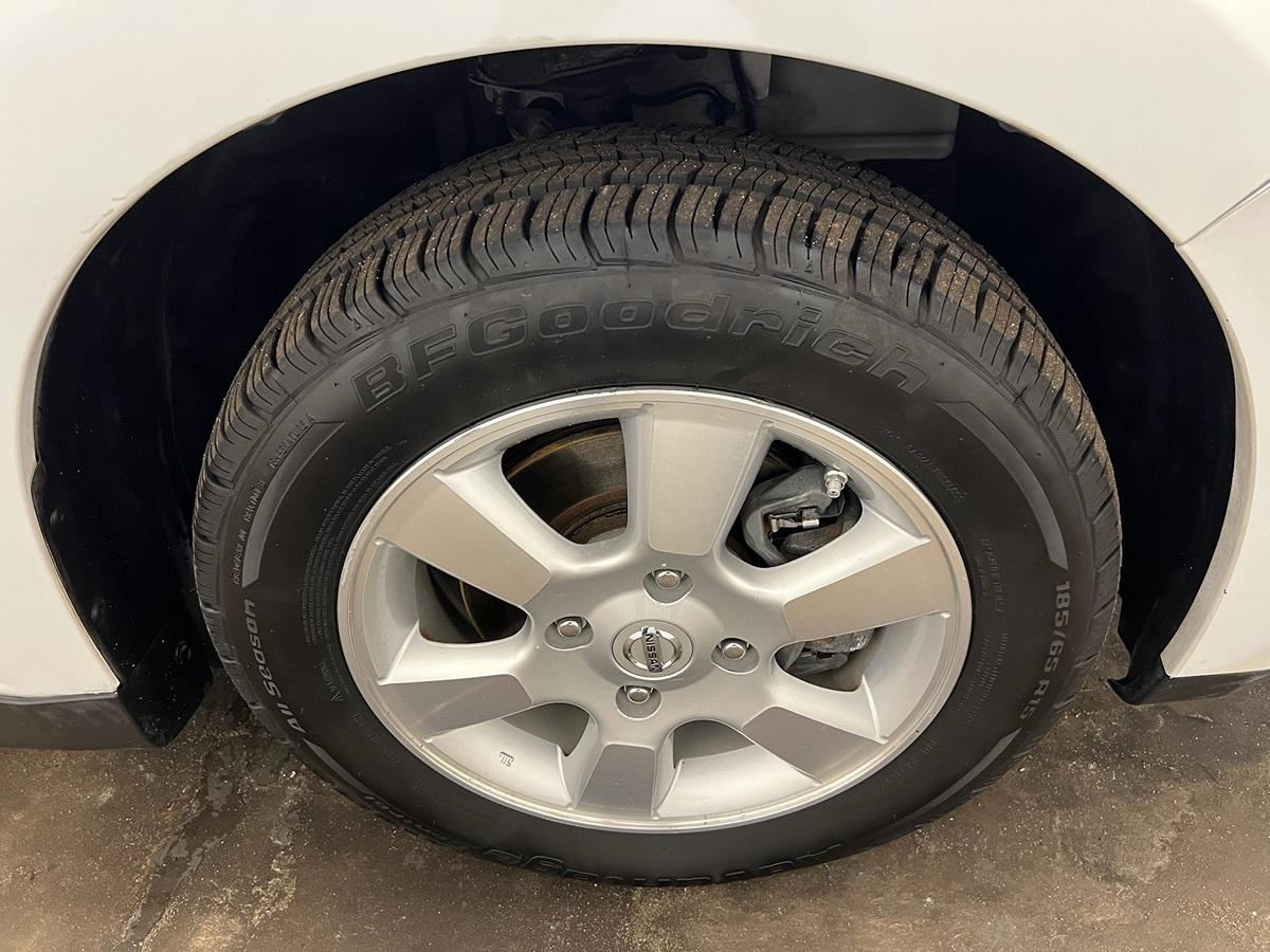 Nissan Versa S - Thumbnail 19