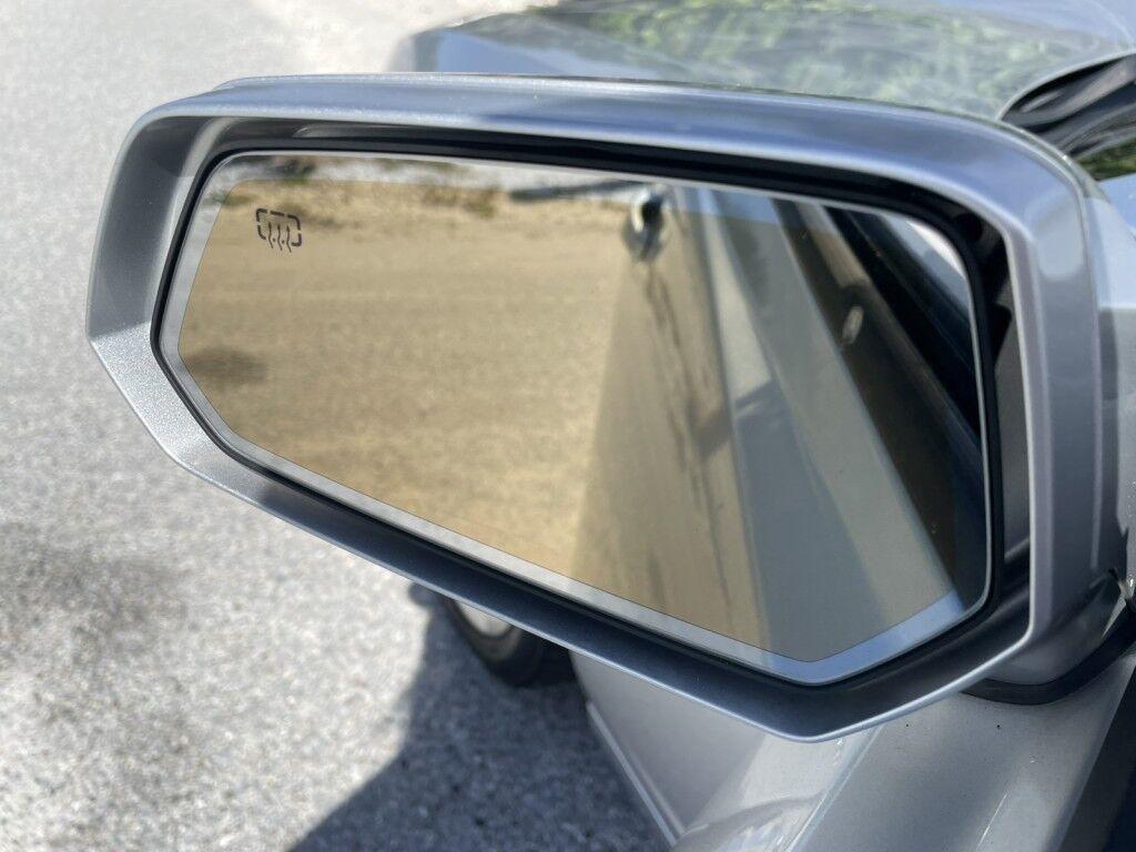 Chevrolet Camaro - Thumbnail 20