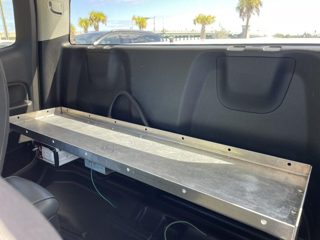 Chevrolet Colorado - Thumbnail 13