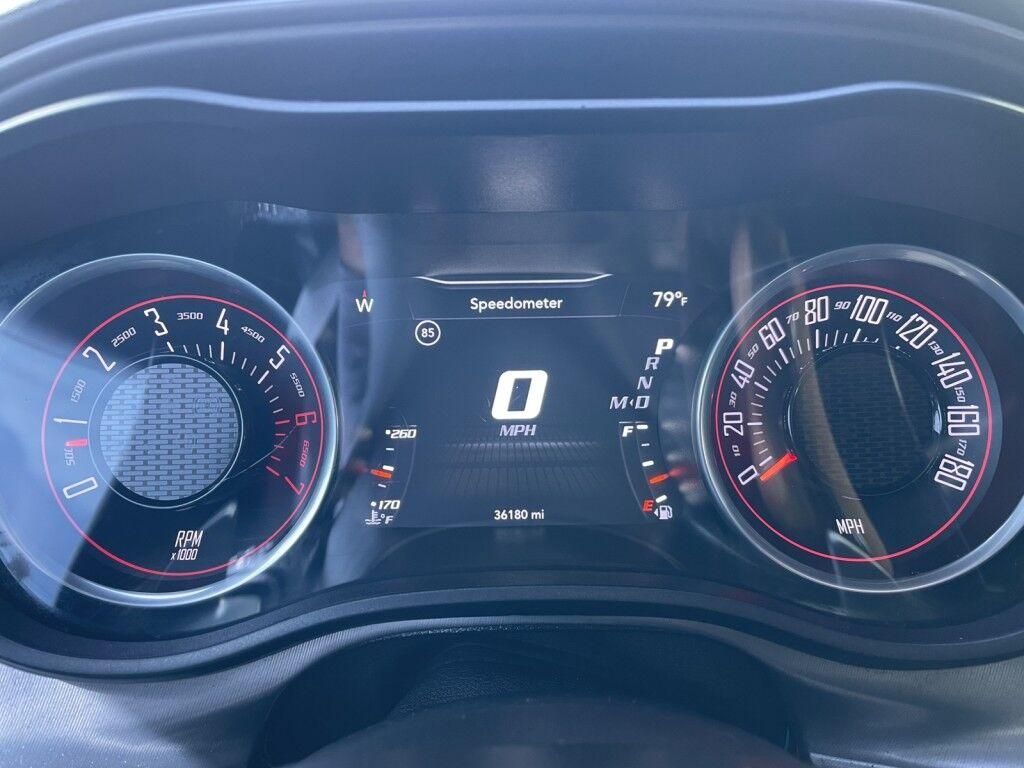 Dodge Challenger - Thumbnail 16