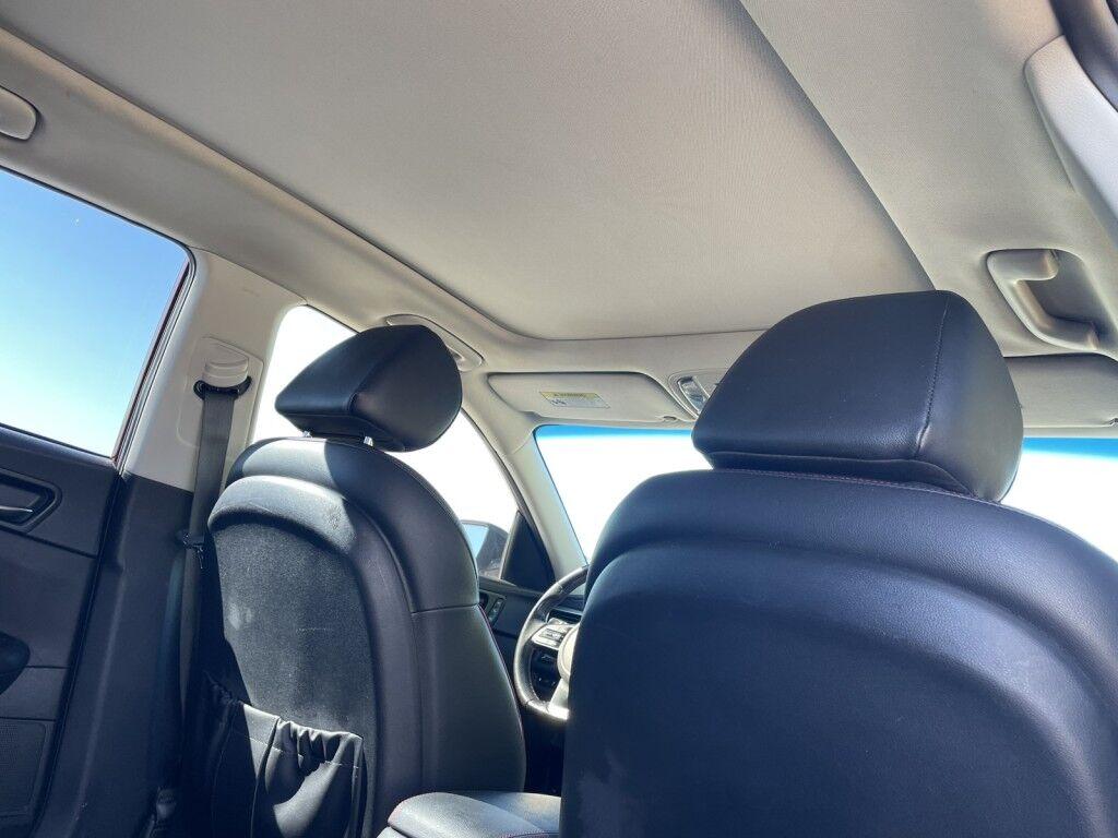 Kia Optima - Thumbnail 9