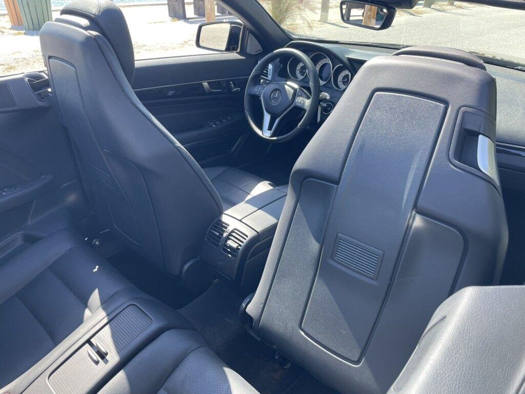 Mercedes-Benz E-Class - Thumbnail 13