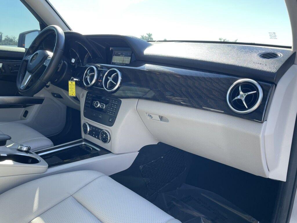 Mercedes-Benz GLK-Class - Thumbnail 8