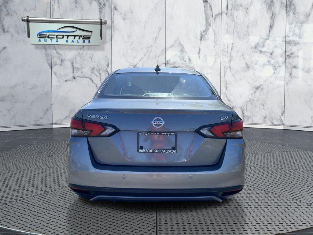 Nissan Versa - Thumbnail 7