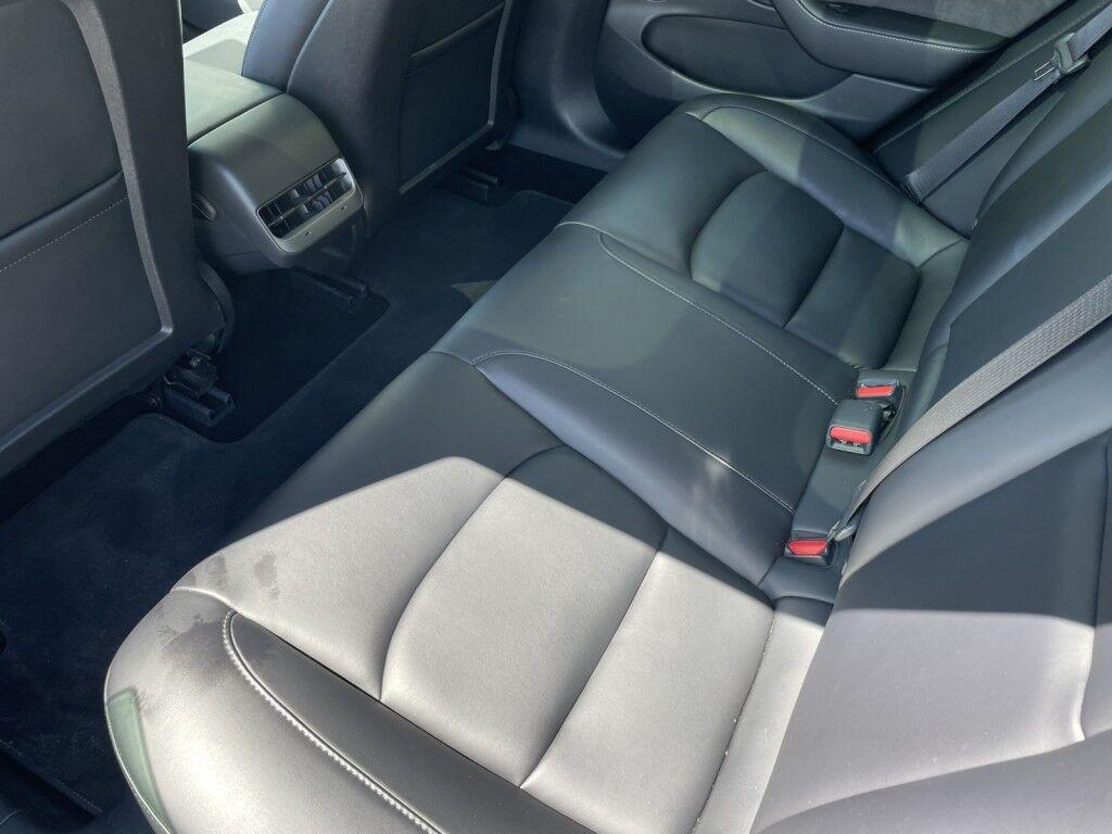 Tesla Model 3 - Thumbnail 12