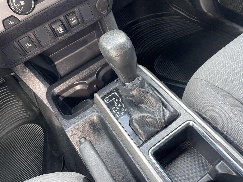 Toyota Tacoma 2WD - Thumbnail 18