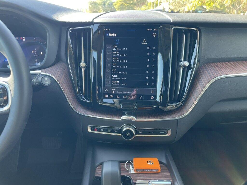 Volvo XC60 - Thumbnail 17