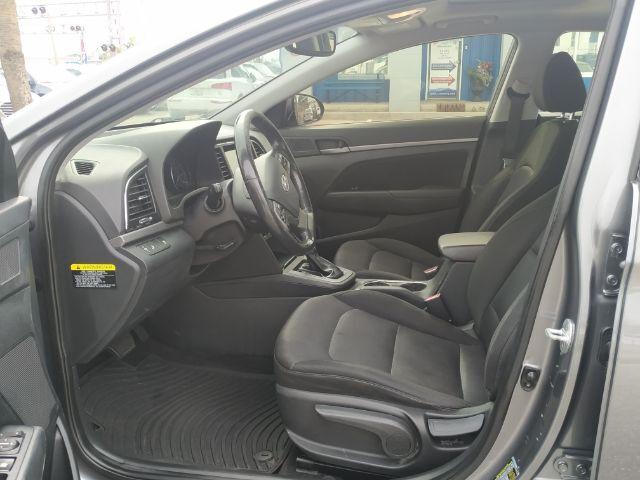 Hyundai Elantra - Thumbnail 8