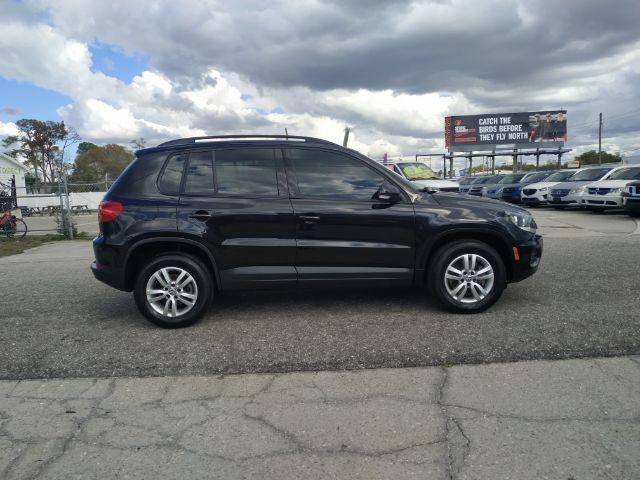 Volkswagen Tiguan - Thumbnail 6