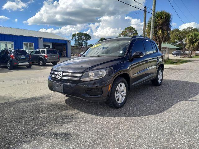 Volkswagen Tiguan - View 1