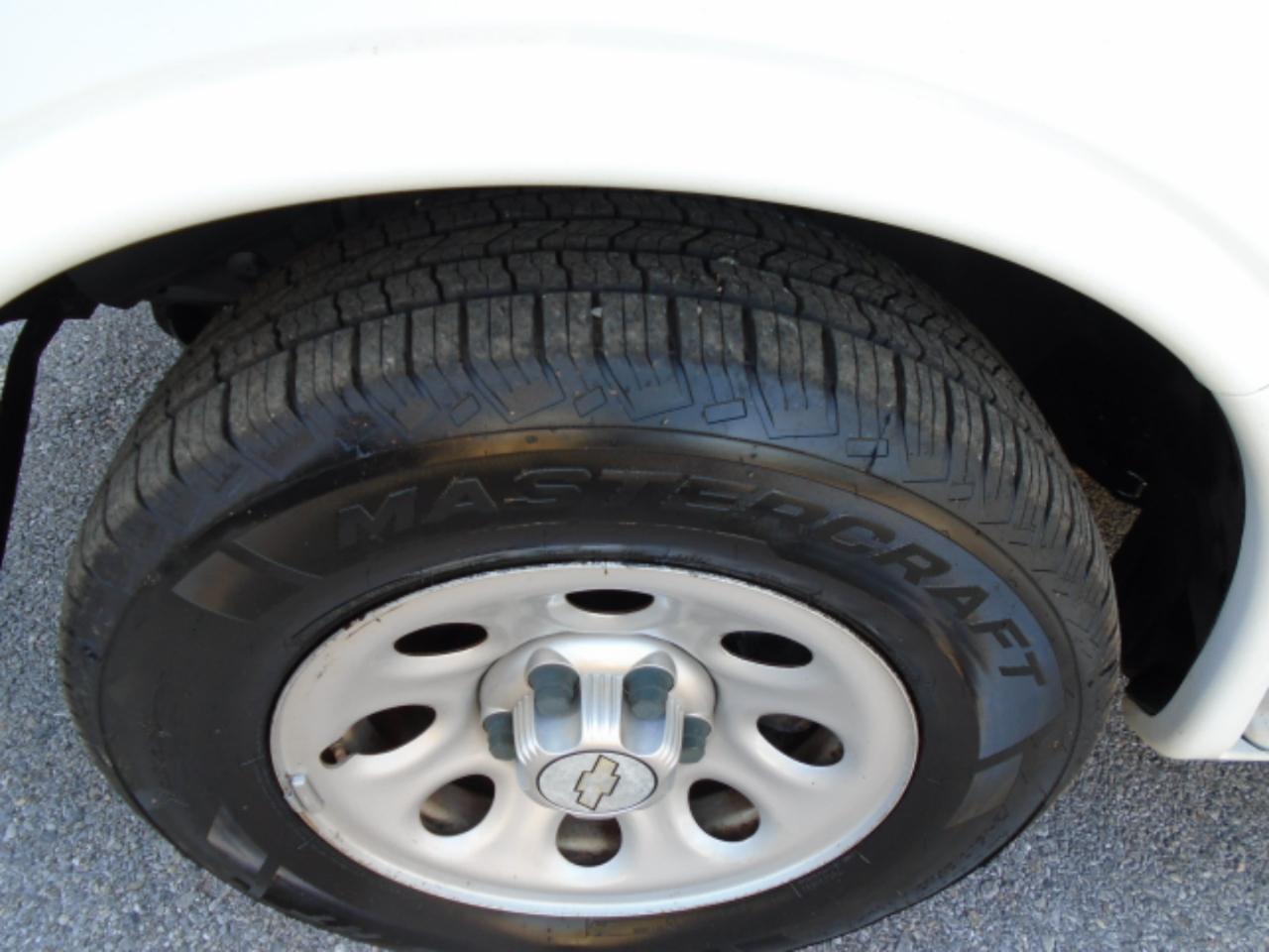 Chevrolet Express Cargo Vanrwd 1500 135" - Thumbnail 20